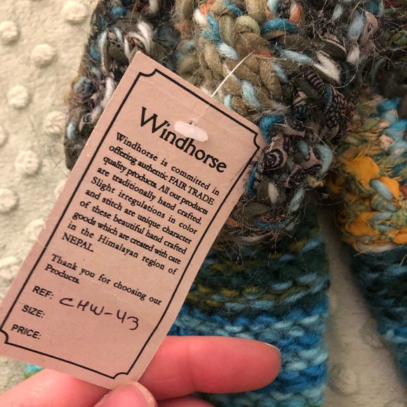 nwt - HANDMADE Fingerless gloves - Picture 3 of 6